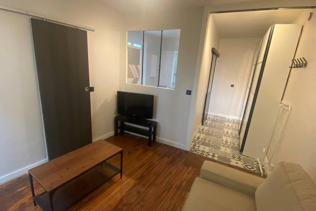 Grand Studio Refait A Neuf ! Yerres Εξωτερικό φωτογραφία
